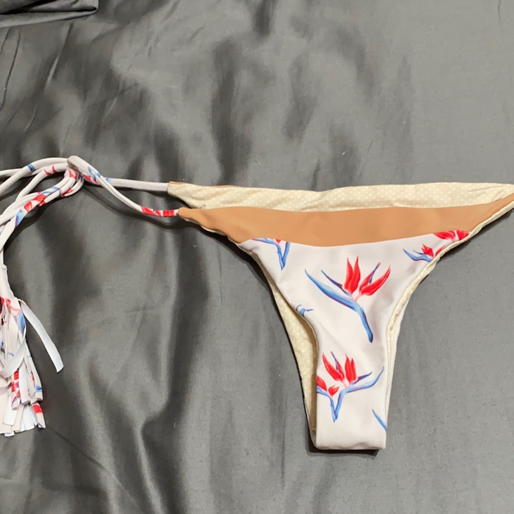 Acacia BOP bottoms